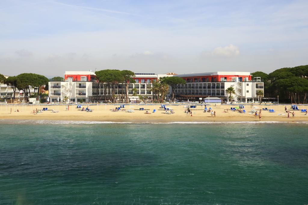 仲夏森图里昂海滩酒店 坎布里尔斯 外观 照片